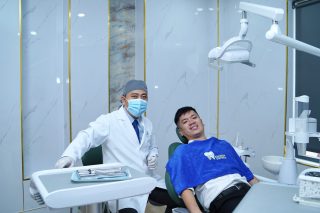 Cạo vôi răng tại nha khoa Luxury Smile Dĩ An, Bình Dương.jpg